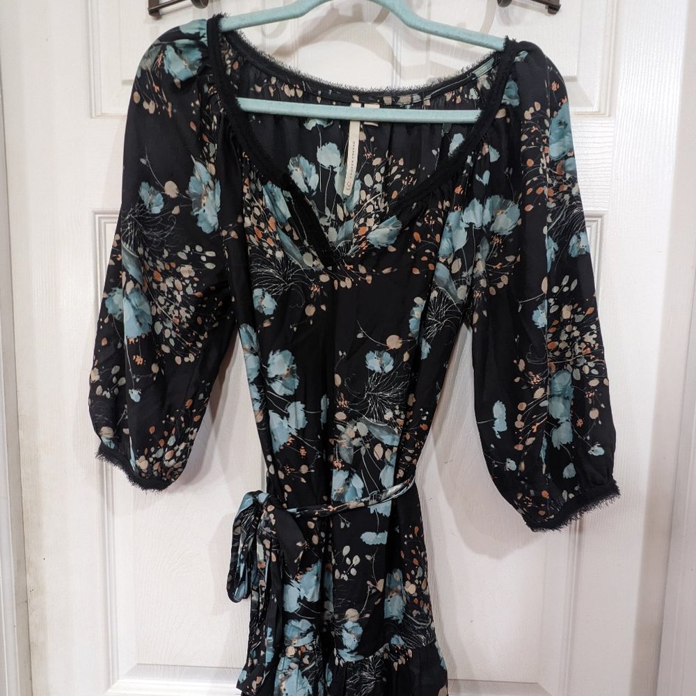 LC Lauren Conrad Soft Black & Blue Floral Boho Belted 3/4 Sleeve Satin Dress